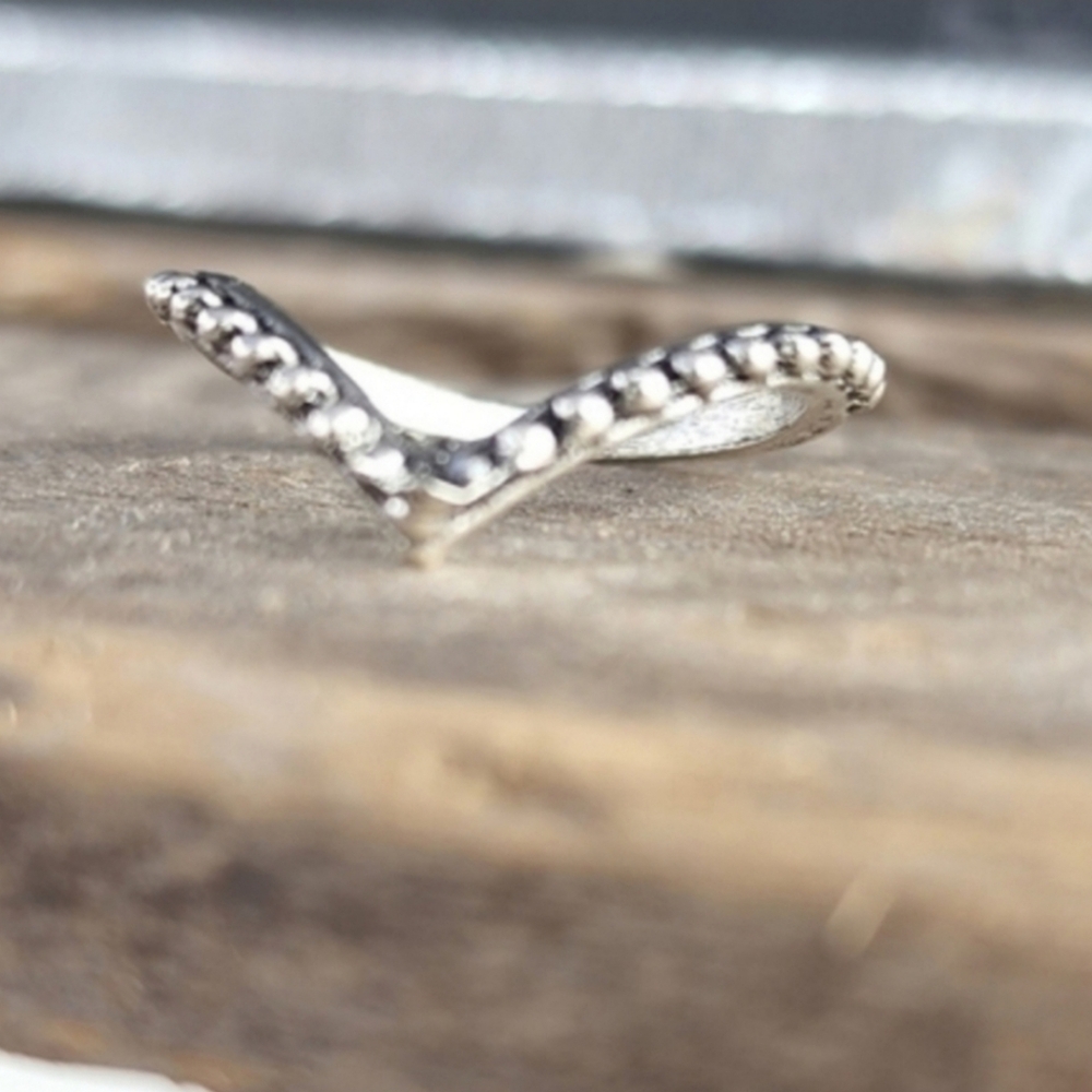 Tibetan silver thin Boho Wishbone band ring stack ring size 6.5 NWT